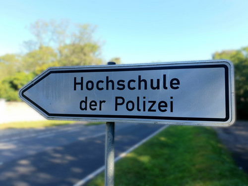 Licht Und Schatten An Der Hochschule Der Polizei | DPolG Brandenburg ...